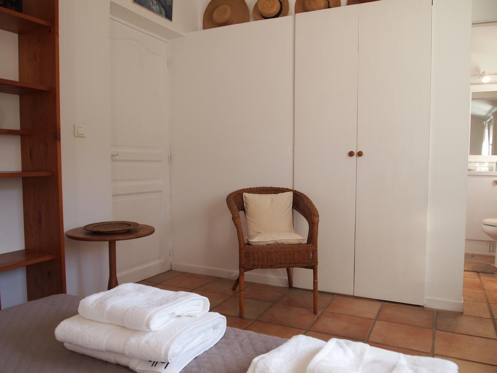 Bed and Breakfast La Tangana Rognes Zewnętrze zdjęcie