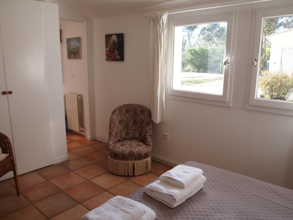 Bed and Breakfast La Tangana Rognes Zewnętrze zdjęcie