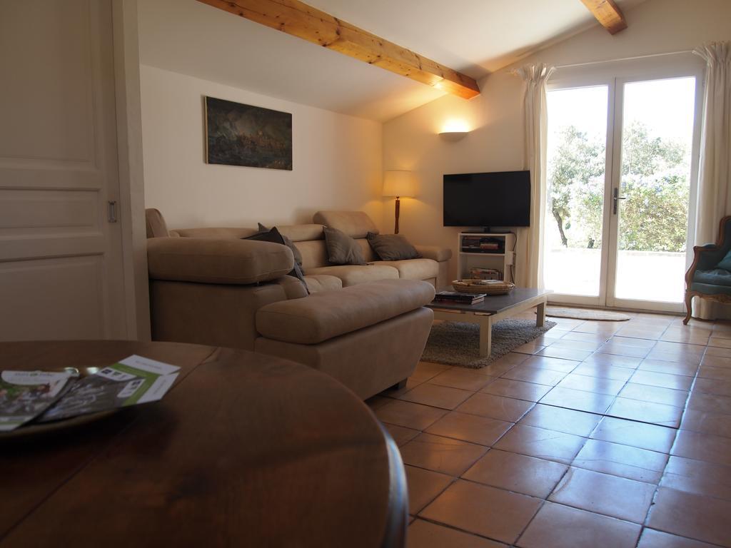 Bed and Breakfast La Tangana Rognes Zewnętrze zdjęcie